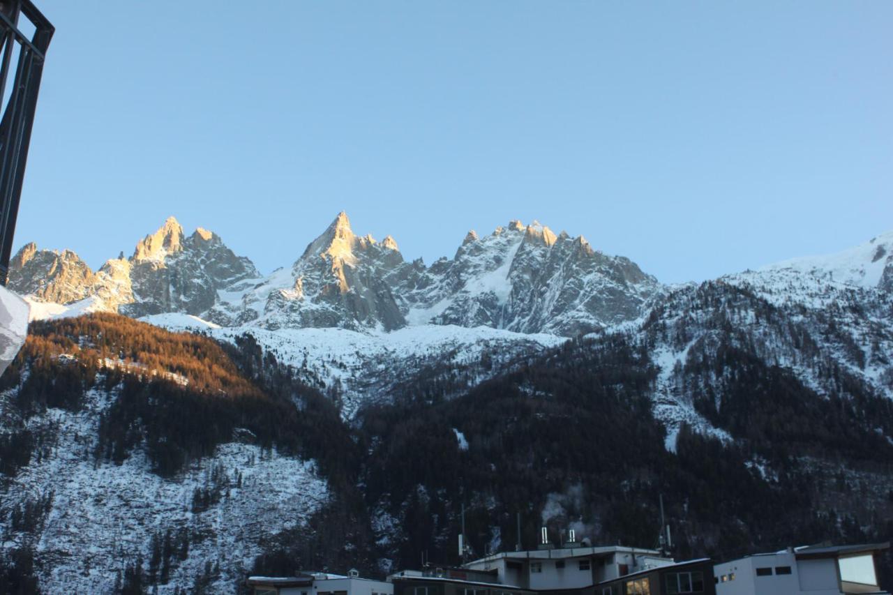 Appartement Le Savoisien Chamonix Exterior photo